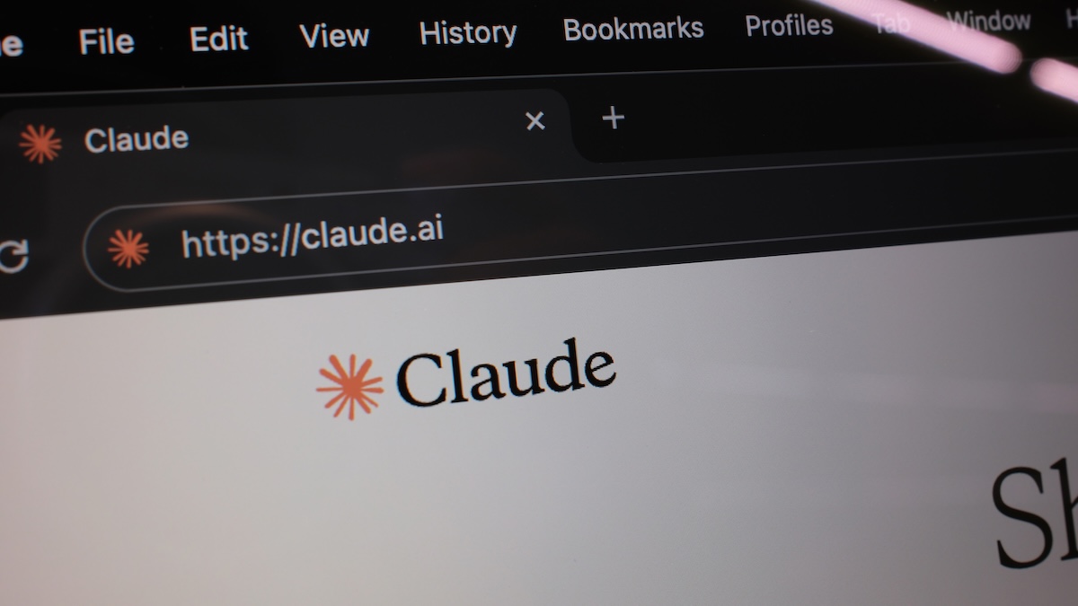 Fake Claude Website Distributes PlugX RAT