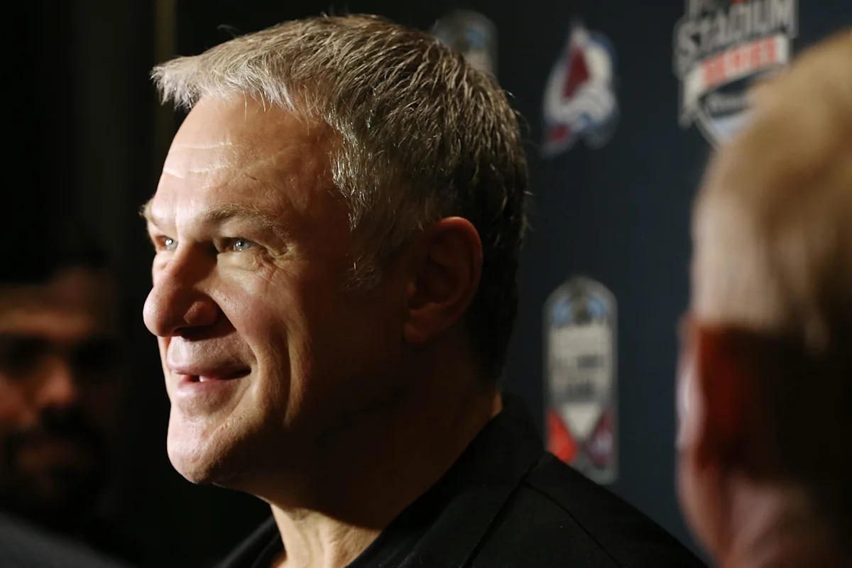 Weekly Cupcakes: Remembering Claude Lemieux